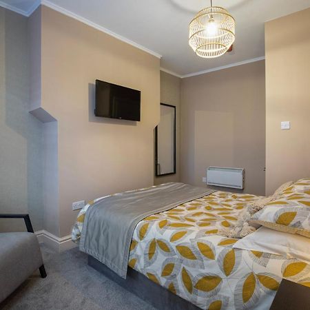 Coral Boutique Apartment 2 แบล็คพูล ภายนอก รูปภาพ